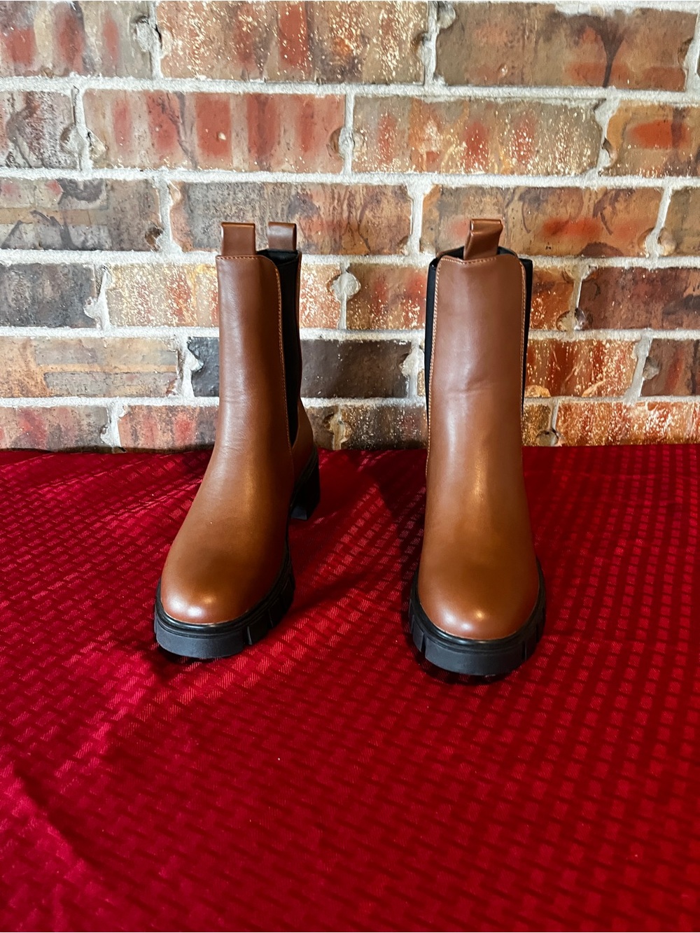 Qupid Renley Dark Rust Ankle Boots Chunky Heel Pull On Ankle Boots Shoes Size:9